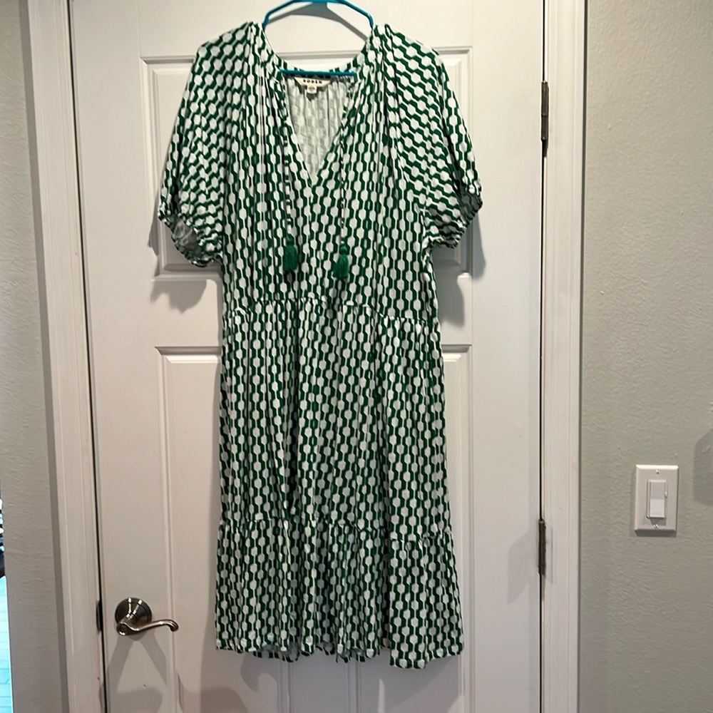 Boden green and white dress worn one time and in excellent condition.